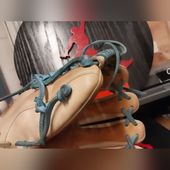 Rawlings RH Infield Glove Heart Of The Hide R2G Limited Edition - Picture 10 of 11